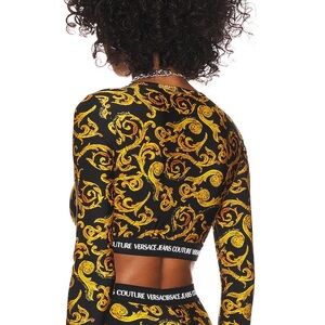 VERSACE JEANS COUTURE BAROQUE-PRINT CROP TOP BLACK AND GOLD